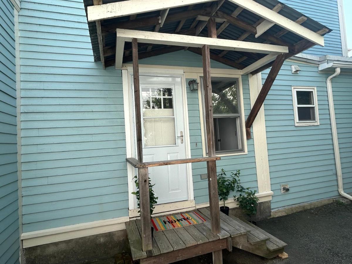 Traveler'S Den In Medford Apartment Exterior photo